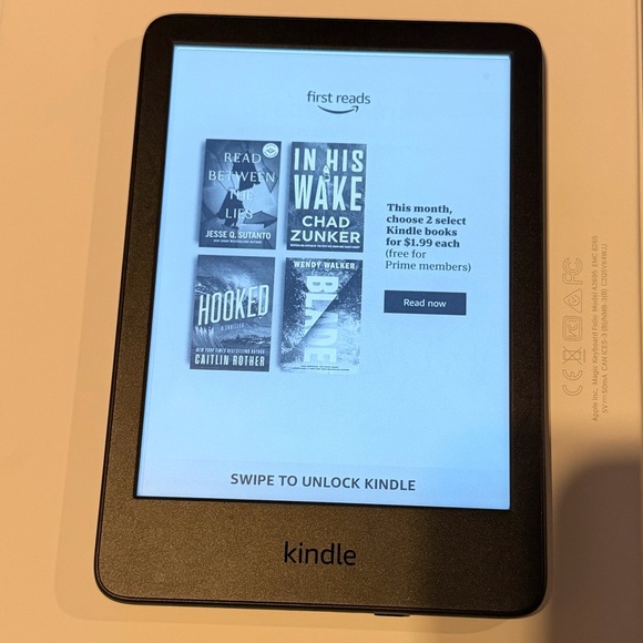 Kindle - Picture 1 of 4